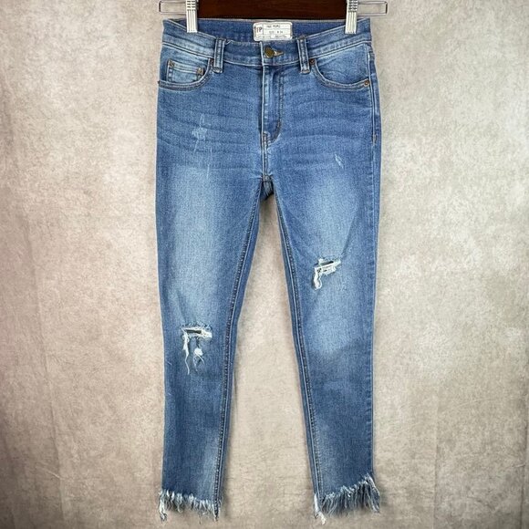Free People Distressed Skinny Jeans Size 24 High Rise Raw Hem Frayed Ankle Denim - Picture 1 of 13